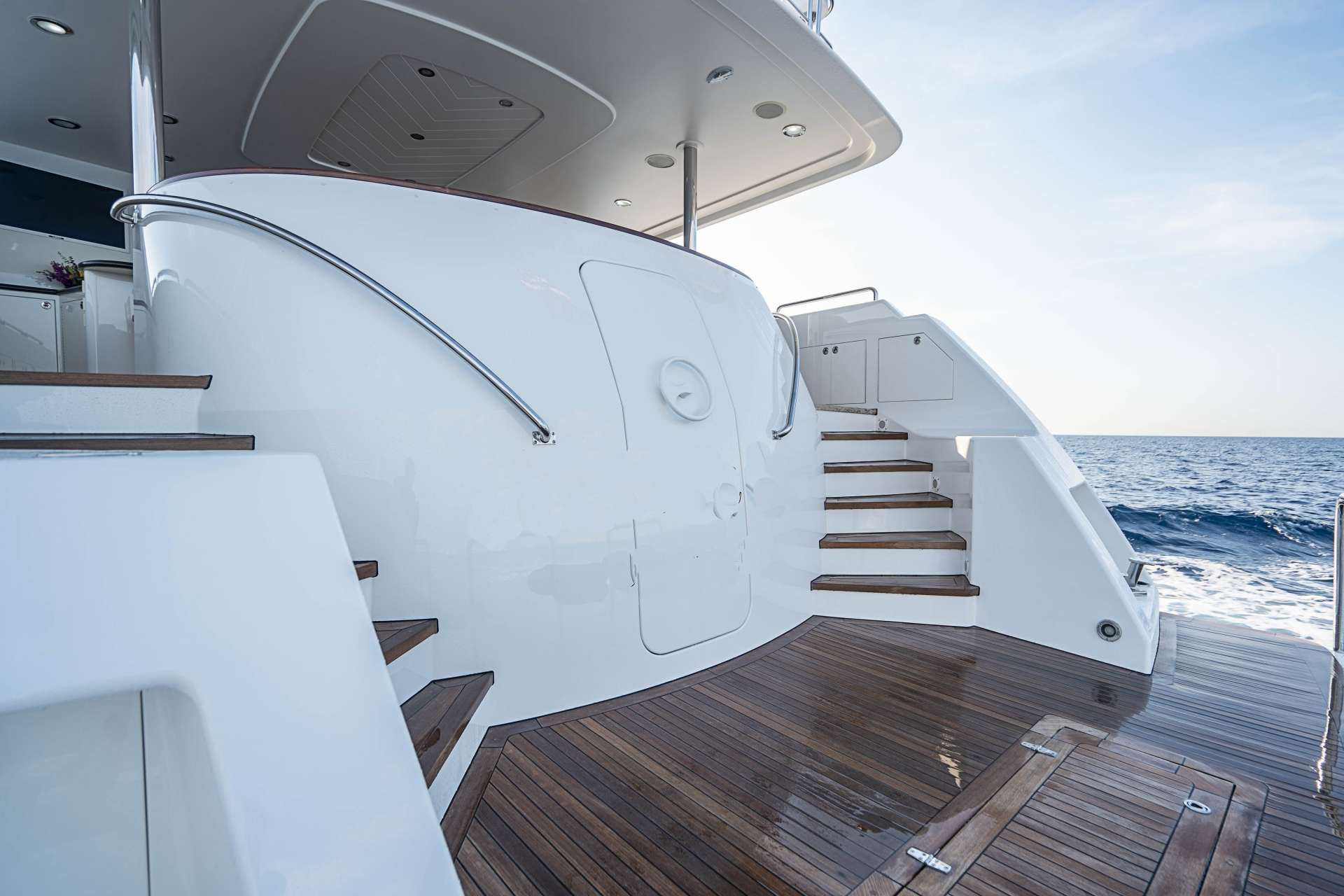 LILA CUI Yacht Charter Details, Westport | CHARTERWORLD Luxury Superyachts